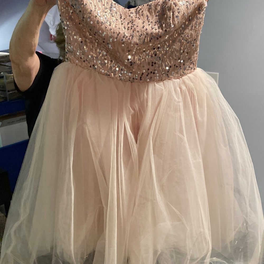 Delia’s strapless sparkle dress
